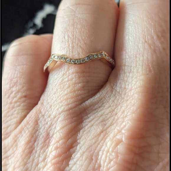 - 14K Gold plated crested
 Diamond Wave Band Ring Pavé Setting Wedding Band 7 - Picture 1 of 6